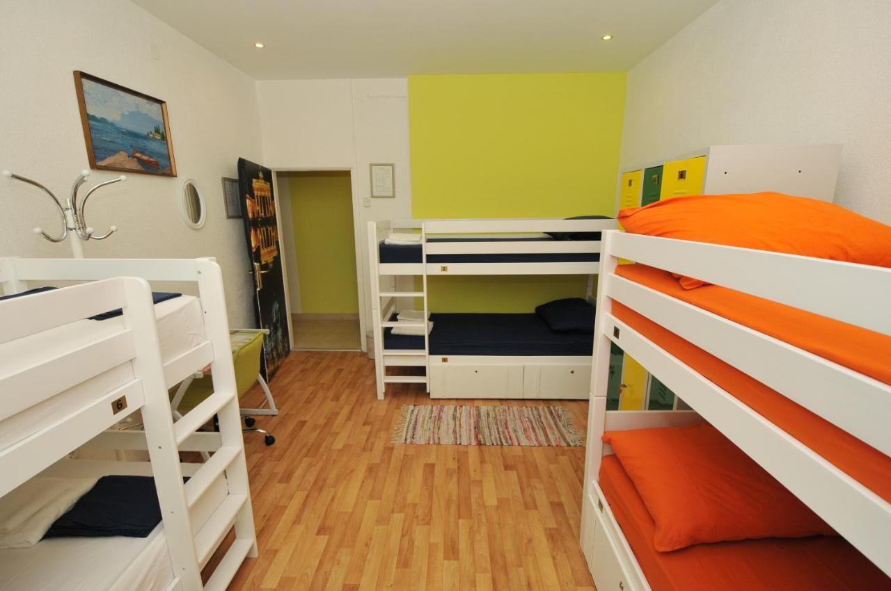 Oasis Hostel Split Exteriör bild