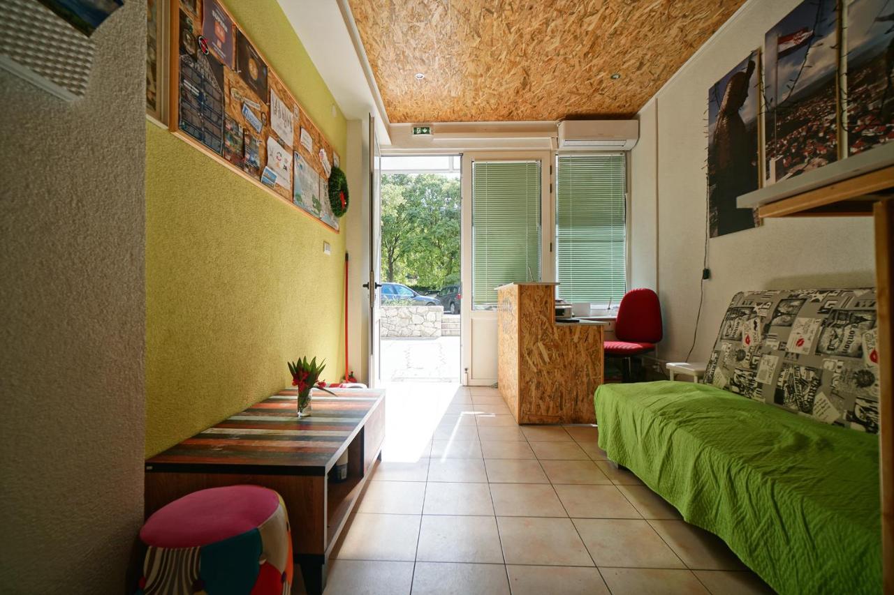 Oasis Hostel Split Exteriör bild