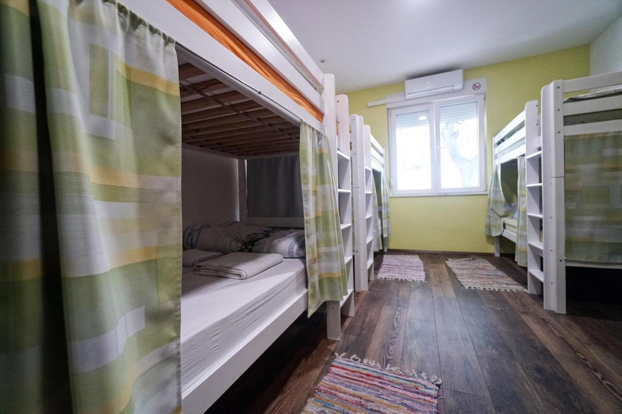 Oasis Hostel Split Exteriör bild