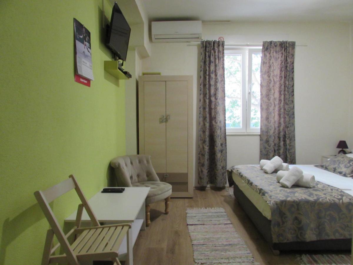 Oasis Hostel Split Exteriör bild